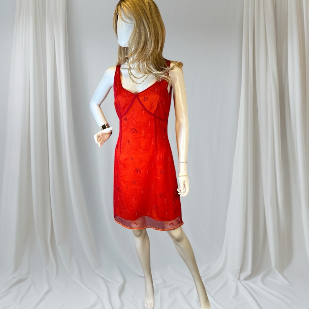 Express Red Midi Dress with Elegant Design - Picture 9 of 9